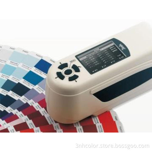 Plastic colorimeter with D65 light source